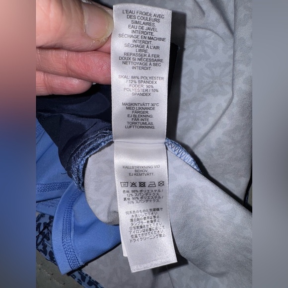 Vineyard Vines Printed Skort Cross Tulip Blue Size 8. Never worn - Picture 14 of 16